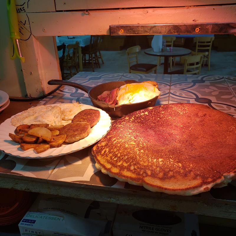 5 Broke Girls Horse Cave, KY